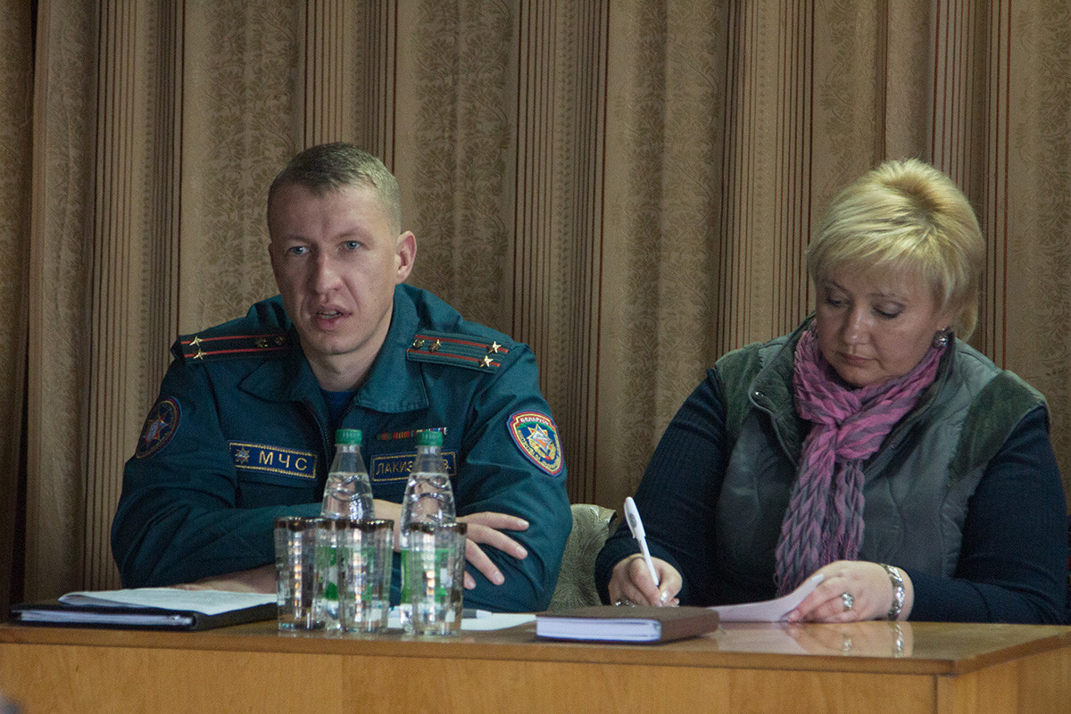 В деревне Сычково прошел сельский сход по вопросам безопасности жизнедеятельности.