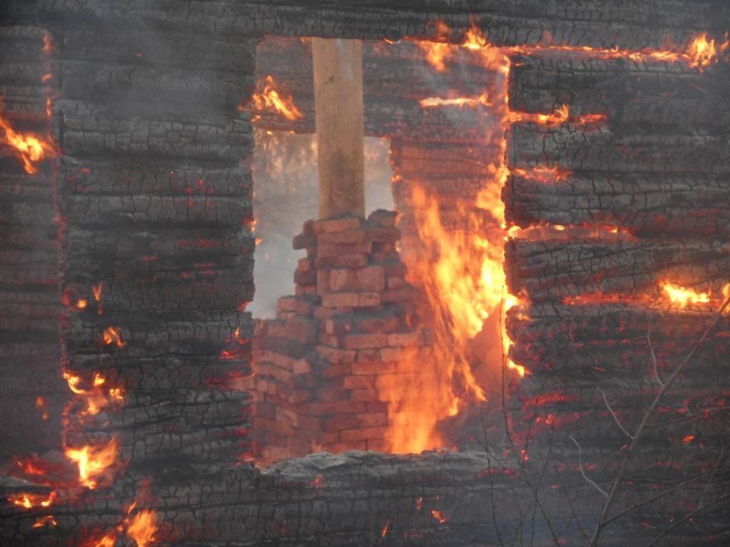 Пожар в деревне Покровка.