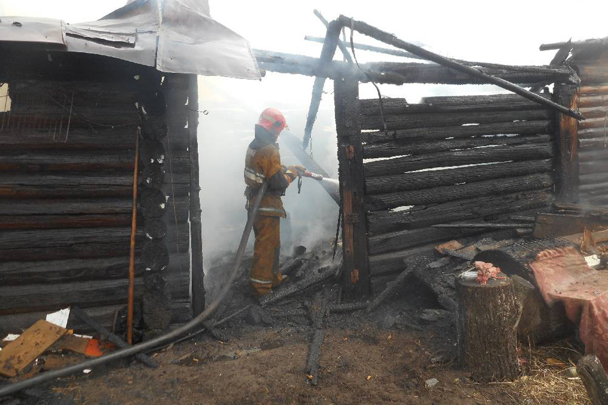 Пожар в деревне Сосновое.
