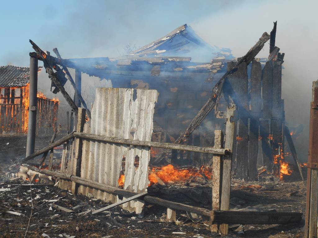 Пожар в деревне Слобода.