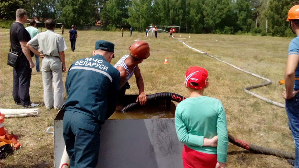 Соревнования добровольных пожарных дружин предприятий, учреждений и организаций Бобруйского района.