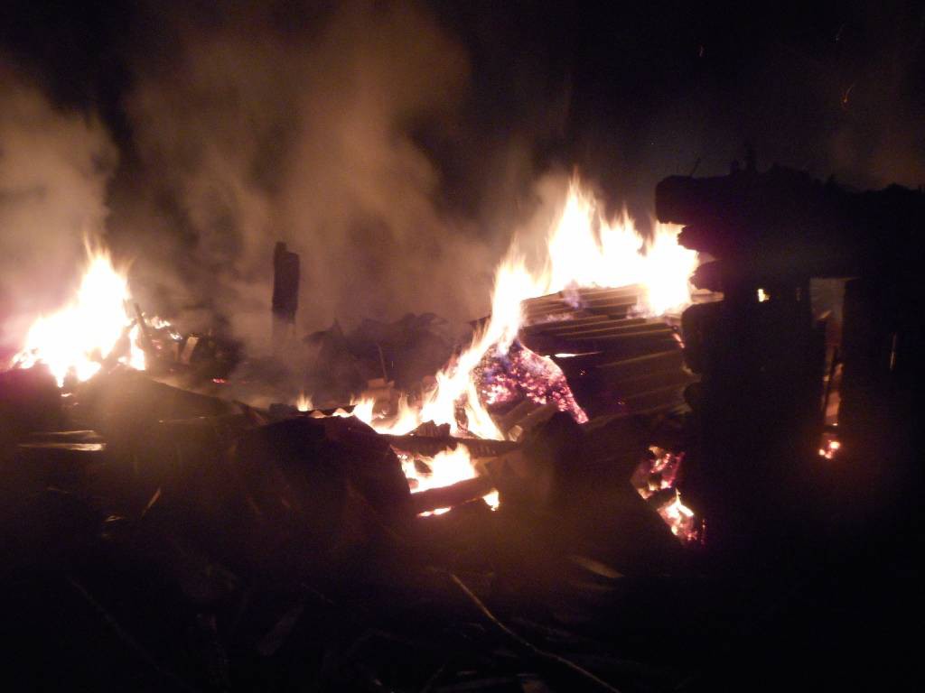 Ночью 22 августа в 2 часа 30 минут произошел пожар в пос. Октябрь Ковалевского сельского совета Бобруйского района.