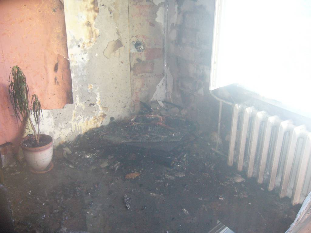 21 августа в 7 часов утра в центр оперативного управления Бобруйского горрайотдела по ЧС поступило сообщение от соседки о пожаре в квартире жилого дома на ул. Пушкина.