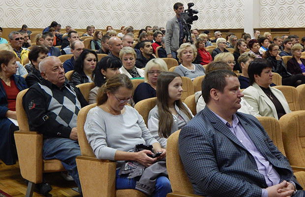Председатель горисполкома встретился с работниками «Белшины» Председатель горисполкома встретился с работниками «Белшины»
