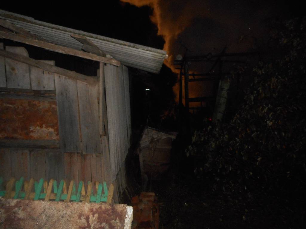 4 октября 2015 года в 23.31. в ЦОУ Бобруйского ГРОЧС поступило сообщение о пожаре по адресу: Бобруйский район, Ковалевский сельский совет, деревня Ковали.