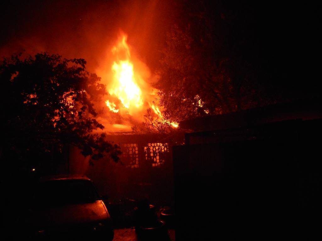 24 октября 2015 года в 05.49 поступило сообщение о пожаре жилого дома, расположенного по адресу: г.Бобруйск, улица Борисовская.
