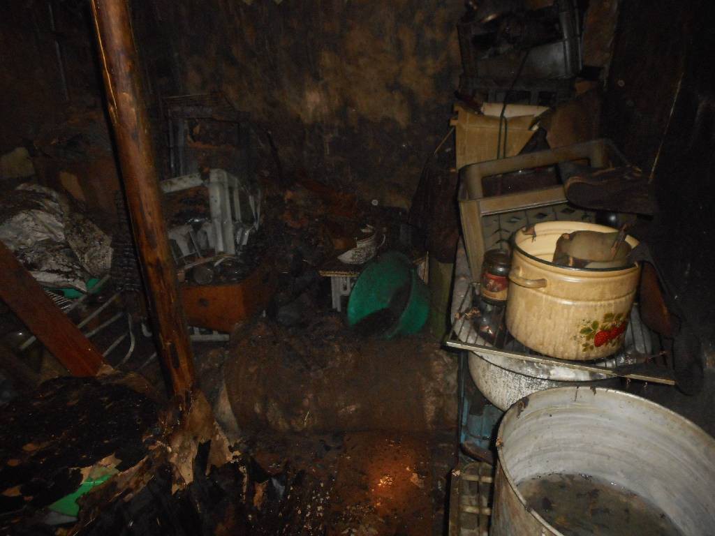 27 октября 2015 года в 18 ч. 59 мин. поступило сообщение о пожаре жилого дома, расположенного по адресу: г. Бобруйск, ул. Профсоюзов.