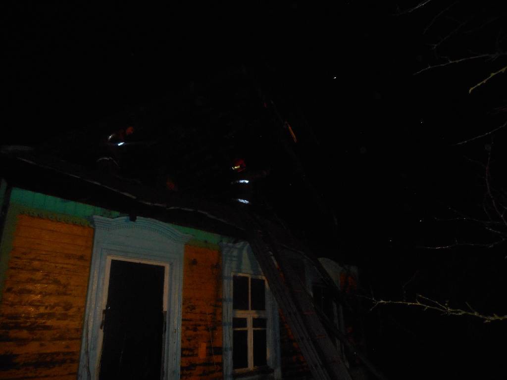 17 декабря 2015 года в 23.31 поступило сообщение о пожаре дома, расположенного по адресу: Бобруйский район, Сычковский сельский совет, деревня Сычково, ул.Восточная.