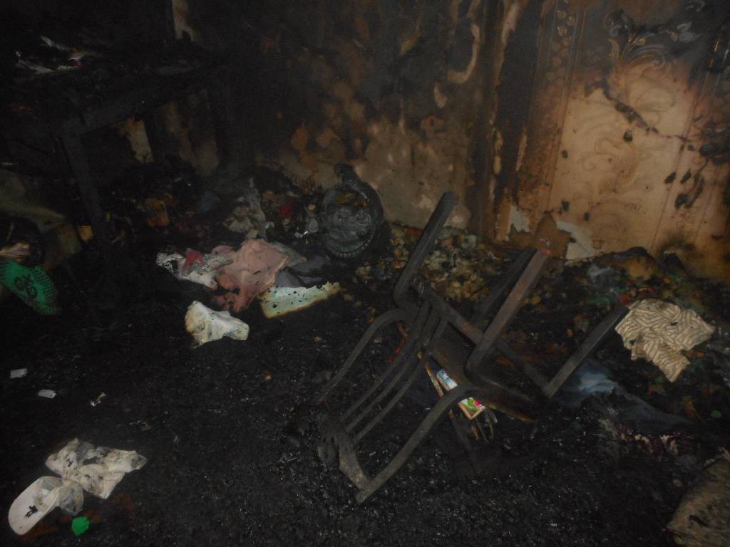 19 декабря 2015 года в 12.10 поступило сообщение о пожаре жилого дома, расположенного по адресу: город Бобруйск, улица Карьерная.