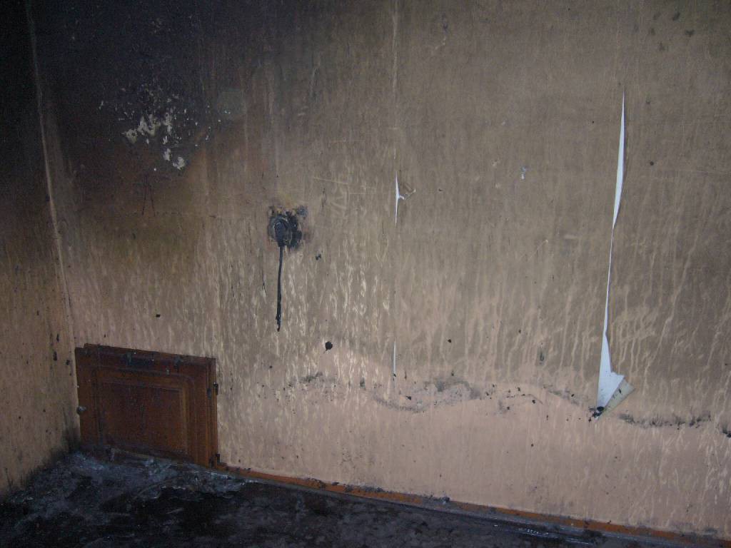 19 декабря 2015 года в 00.30 поступило сообщение о пожаре в комнате общежития, расположенного по адресу: город Бобруйск, бульвар Молодежный.