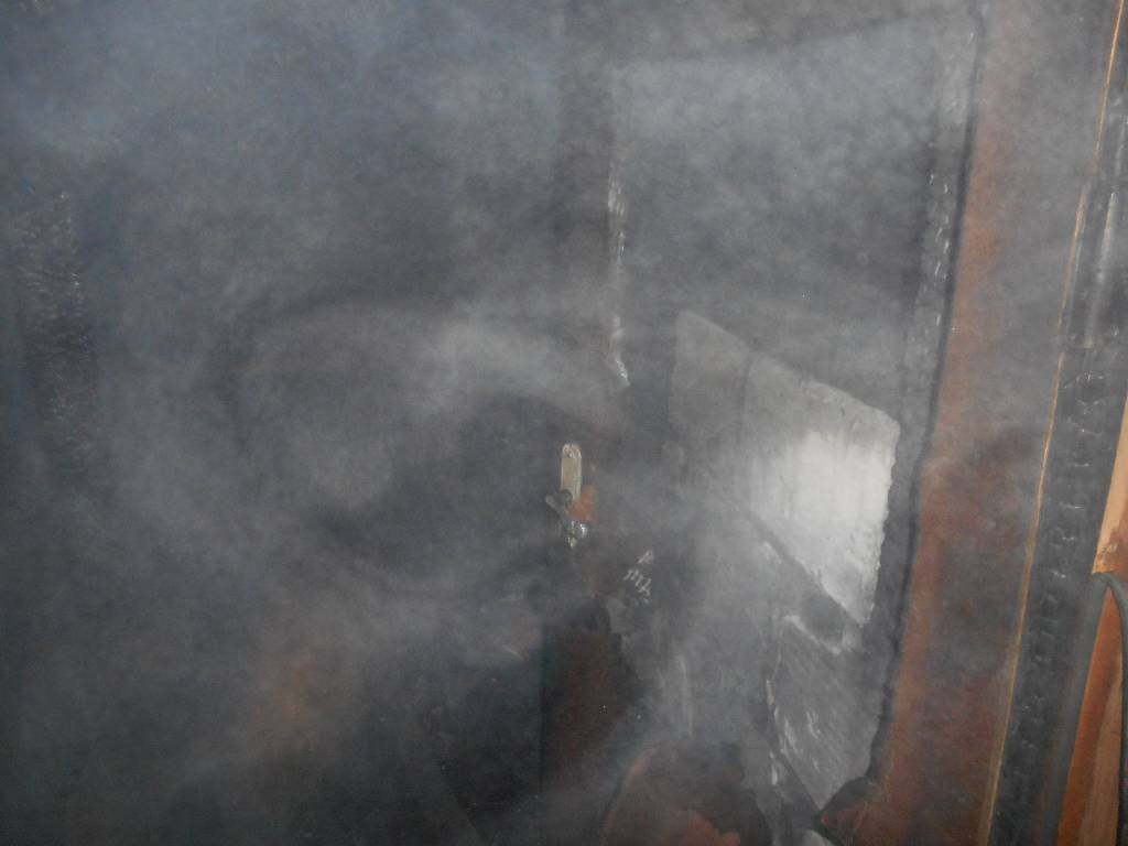25 декабря 2015 года в 06.16. в ЦОУ Бобруйского ГРОЧС от гражданки Б.(хозяйка) поступило сообщение о пожаре дома по адресу: город Бобруйск, улица Высокогорная.