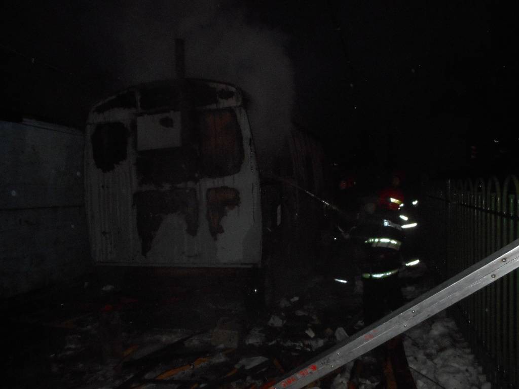 28 января 2016 года в 17.56. в ЦОУ Бобруйского ГРОЧС от гражданина П. (прохожий) поступило сообщение о пожаре металлического вагончика, расположенного по улице Гоголя.