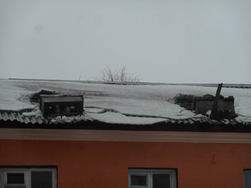 28 января 2016 года в 14.15. в ЦОУ Бобруйского ГРОЧС от жильца дома поступило сообщение об обрушении части трубы дымохода в жилом доме, расположенном по улице Бахарова.