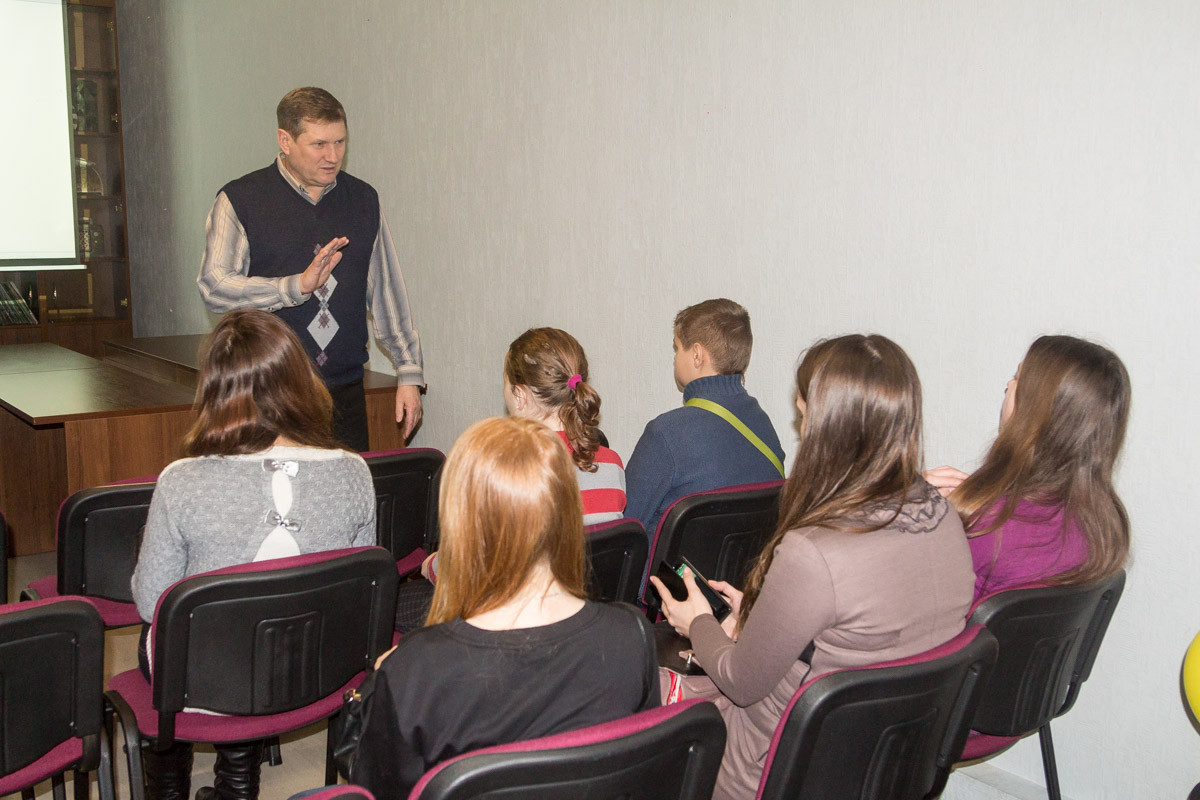 6 февраля 2016 года художественный музей нашего города посетили две группы учащихся из средних школ №25 и №31 города Бобруйска.