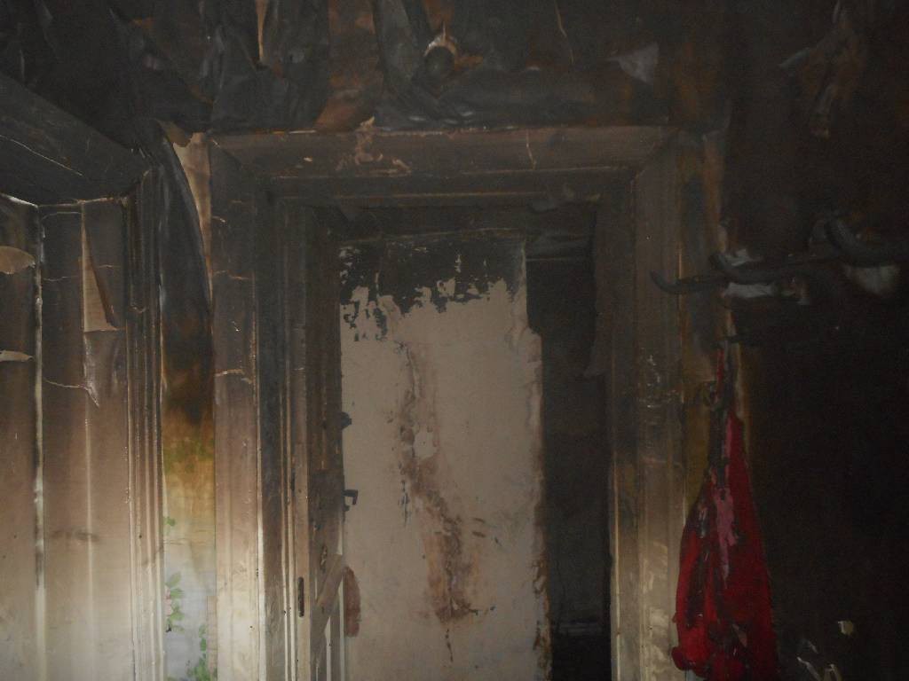 18 февраля 2016 года в 21.34. в ЦОУ Бобруйского ГРОЧС от гражданина С.(сосед) поступило сообщение о пожаре частного жилого дома, расположенного на улице Мопра.