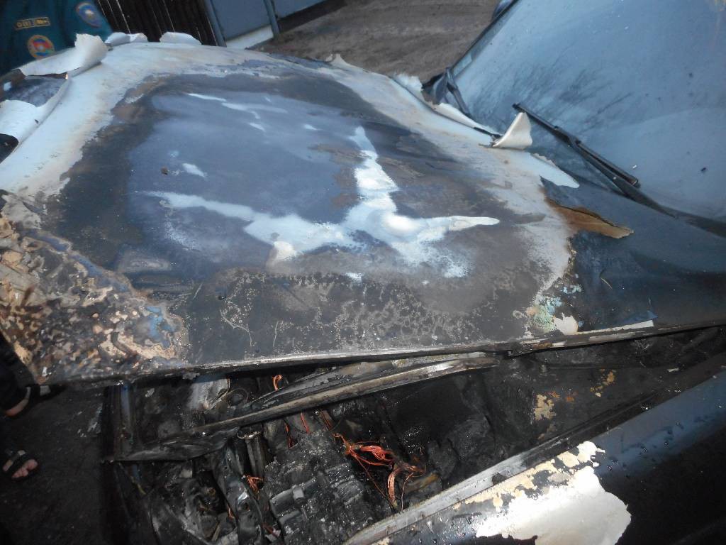 25 февраля 2016 года в 07.52. в ЦОУ Бобруйского ГРОЧС поступило сообщение о пожаре автомобиля, расположенного на улице Пушкина.