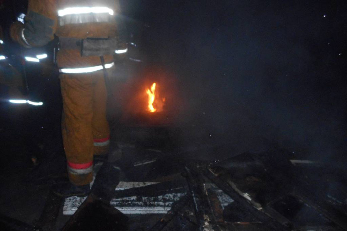 22 марта в 9 часов вечера на переулке Димитрова произошел пожар сарая, о котором в центр оперативного управления Бобруйского горрайотдела по ЧС сообщила хозяйка. 
