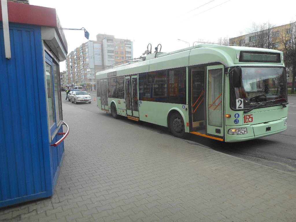 В салоне общественного транспорта была обнаружена бесхозная подозрительная сумка.