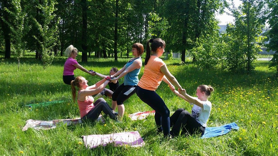 Функционал в парке с утра - это здорово, полезно и очень результативно! Присоединяйся и заряжайся энергией и позитивом на весь день вместе с нами!