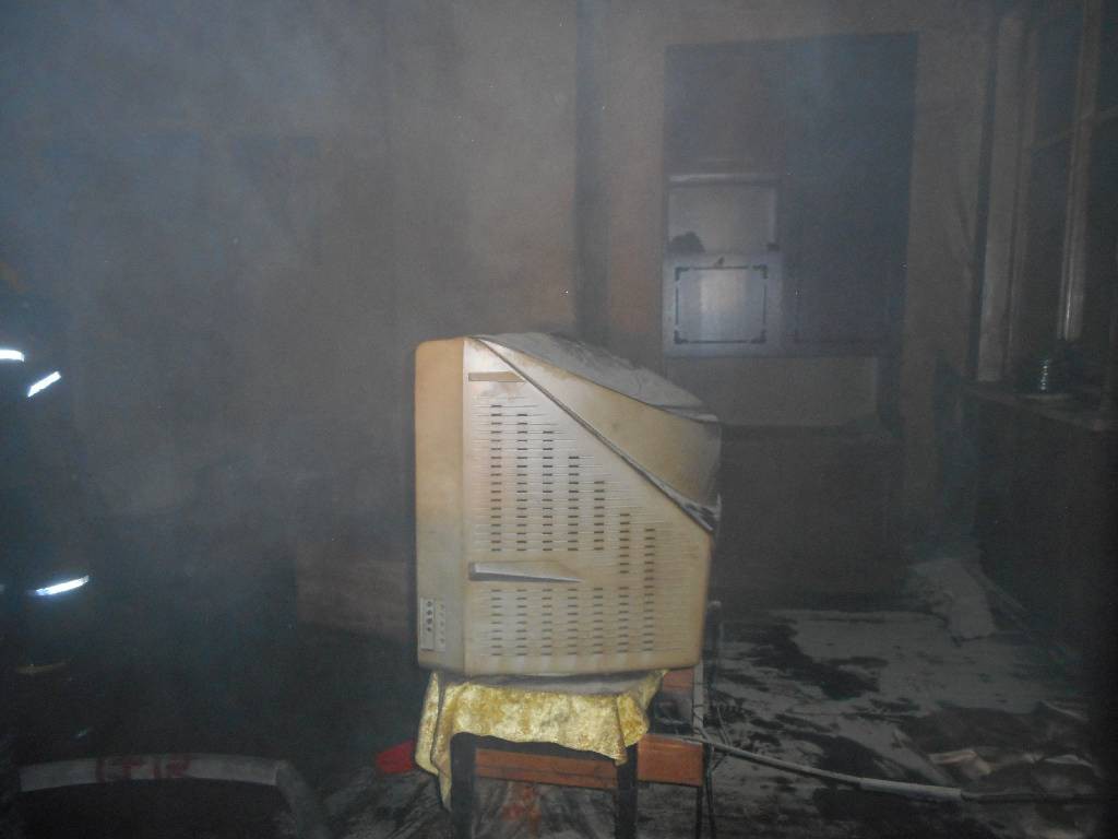 9 мая 2016 года в 22.52 поступило сообщение о пожаре частного жилого дома, расположенного по адресу: город Бобруйск, улица Профсоюзов.