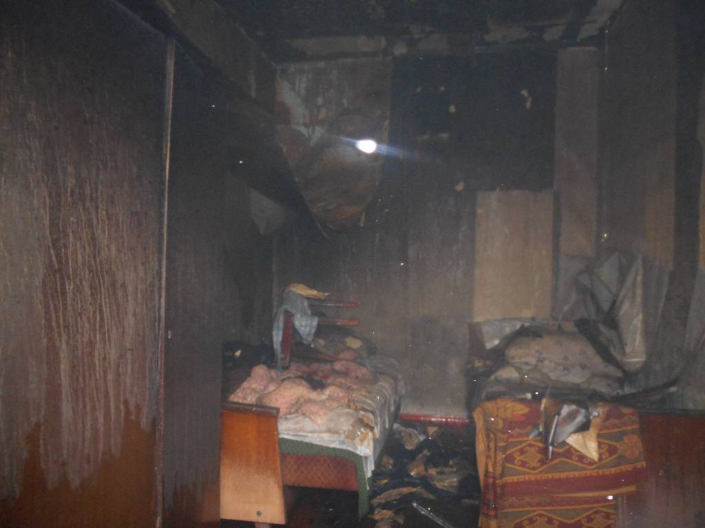 12 мая 2016 года в 14 ч. 13 мин. от гражданки Н., спасателям на телефон «101» поступил звонок о пожаре в доме, расположенного по улице Черняховского города Бобруйска. 