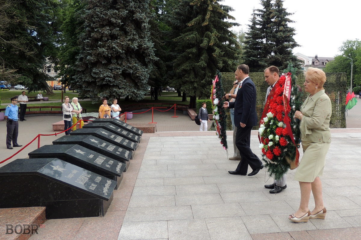 Бобруйчане отмечают 72-ю годовщину освобождения города от немецко-фашистских захватчиков Бобруйчане отмечают 72-ю годовщину освобождения города от немецко-фашистских захватчиков