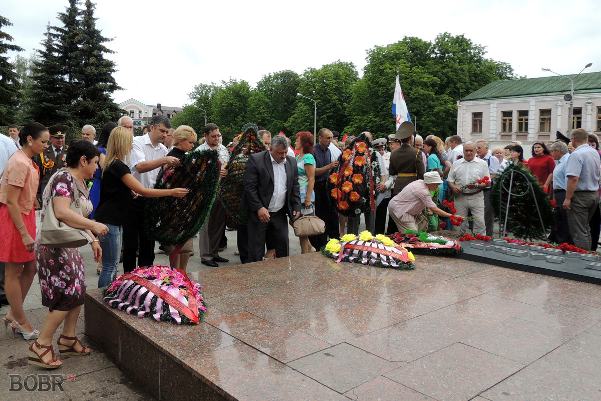 Бобруйчане отмечают 72-ю годовщину освобождения города от немецко-фашистских захватчиков Бобруйчане отмечают 72-ю годовщину освобождения города от немецко-фашистских захватчиков