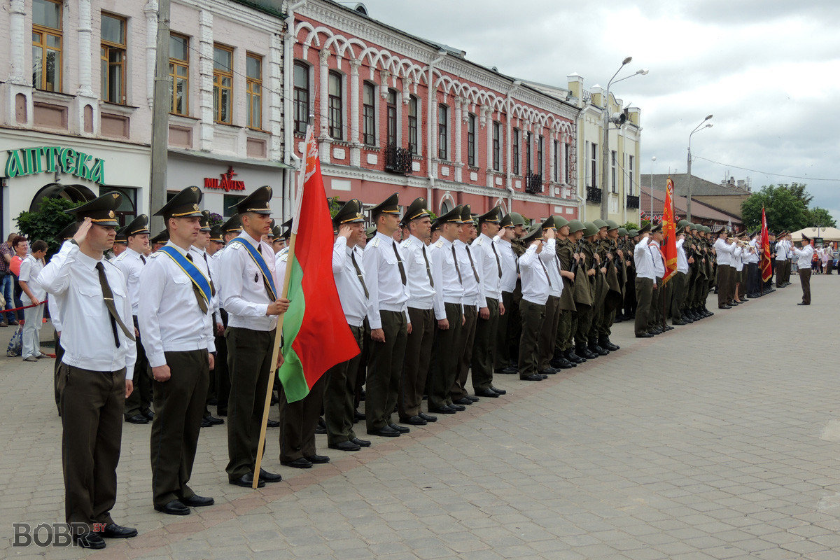 Бобруйчане отмечают 72-ю годовщину освобождения города от немецко-фашистских захватчиков Бобруйчане отмечают 72-ю годовщину освобождения города от немецко-фашистских захватчиков
