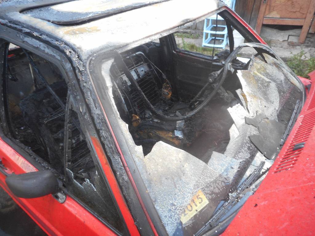 8 июля 2016 года в 18.18 поступило сообщение о горении автомобиля, расположенного по улице Социалистической.