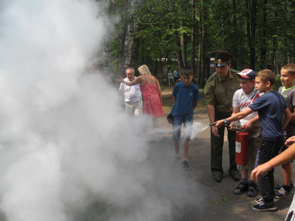 Каникулы без дыма и огня в оздоровительном лагере «Ромашка»
