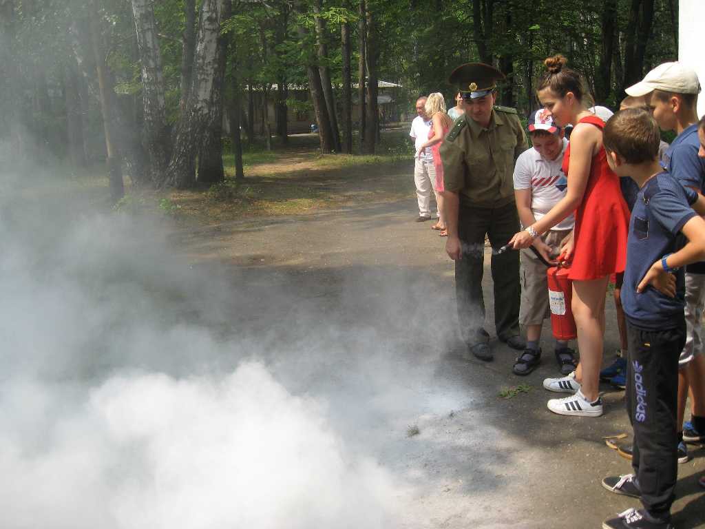 Каникулы без дыма и огня в оздоровительном лагере «Ромашка»