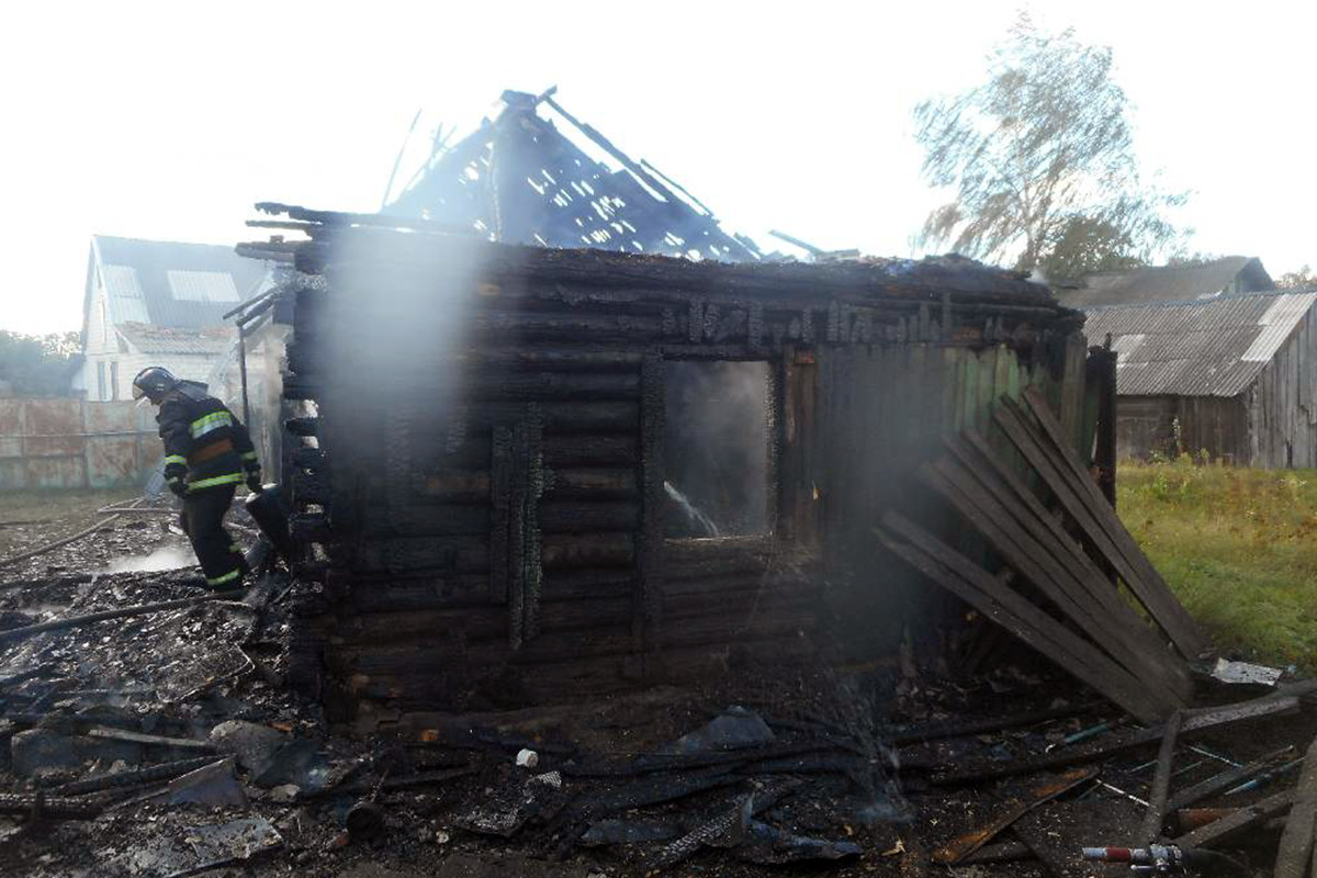 Пожар в деревне Телуша.