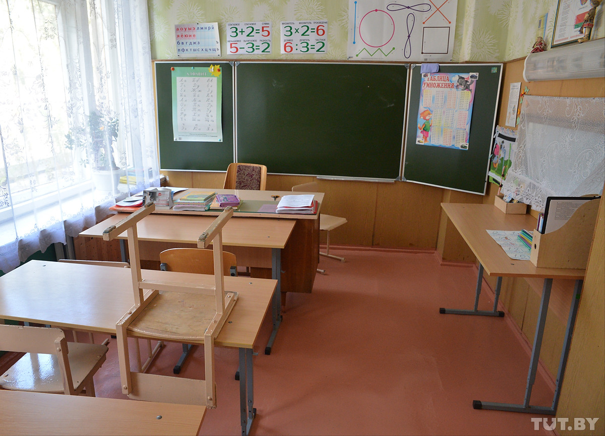 В Бобруйске на 8-летнюю девочку дома упал шкаф. Ребенок погиб В Бобруйске на 8-летнюю девочку дома упал шкаф. Ребенок погиб