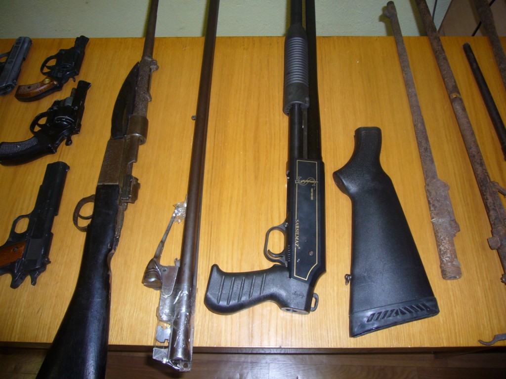 Семь жителей Бобруйска привлечены к административной ответственности за нарушение правил оборота оружия.