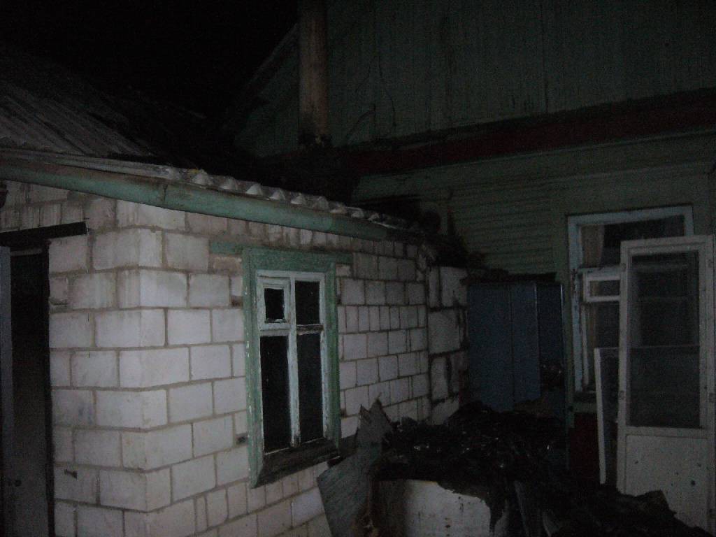 26.11.2016 в 17-41 поступило сообщение о пожаре в доме, расположенном по адресу: город Бобруйск улица 1-я Луговая.