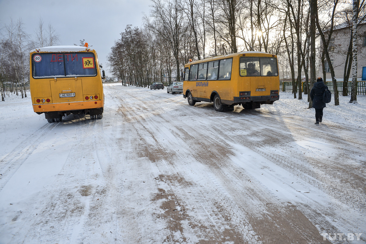 В Бобруйском районе за связь с несовершеннолетней задержан 56-летний председатель сельсовета В Бобруйском районе за связь с несовершеннолетней задержан 56-летний председатель сельсовета