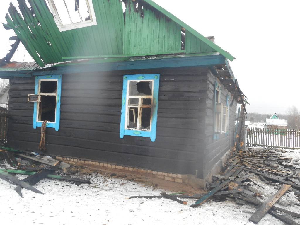 18 декабря 2016 в центр оперативного управления Бобруйского горрайотдела по чрезвычайным ситуациям поступило сообщение о пожаре в жилом доме в деревне Станы Бобруйского района.