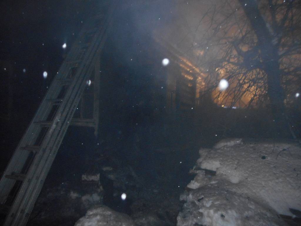 6 января 2017 рано утром поступило сообщение о пожаре в жилом доме по улице 50 лет Октября в городе Бобруйске.