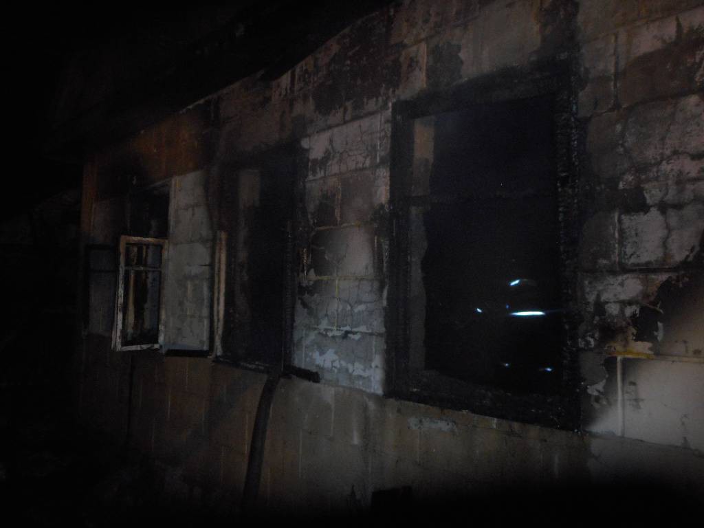 В ночь с 13 на 14 января 2017 года на телефон «101» поступило сообщение о пожаре в городе Бобруйске, со слов соседей внутри могли находиться люди.