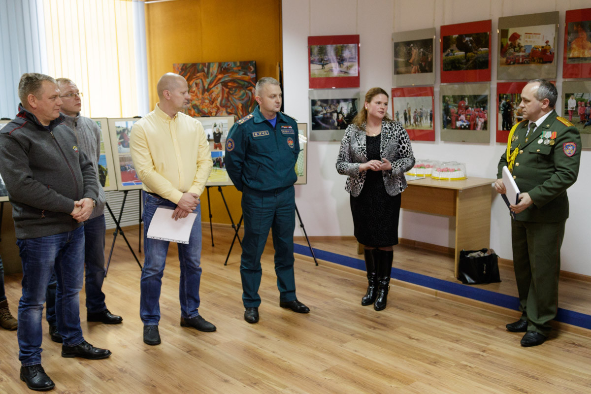 20 января в картинной галереи Пожарной аварийно — спасательной части № 1 г.Бобруйска состоялось открытии выставки «Спасатель».