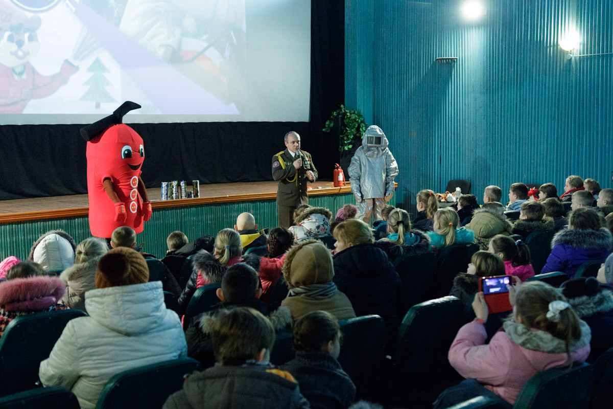 20 января в кинотеатре «Мир» г.Бобруйска прошло мероприятие для учащихся школ «Умей себя сберечь» приуроченное к Дню спасателя Республики Беларусь.
