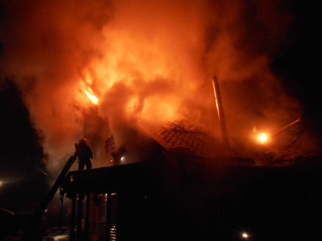 Пожар в доме в Думановщине :: Бобруйск - Новости организаций Бобруйска