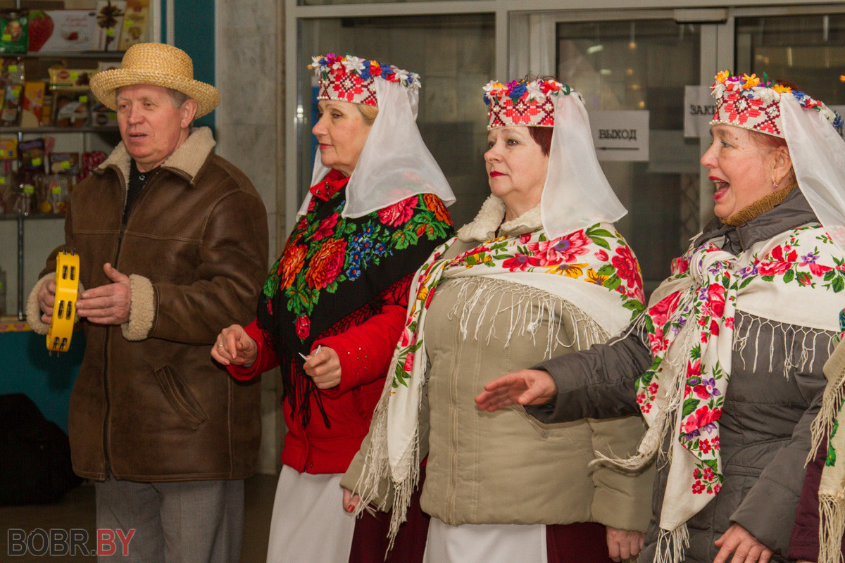 На автовокзале «Бобруйск» прошёл концерт творческих коллективов На автовокзале «Бобруйск» прошёл концерт творческих коллективов