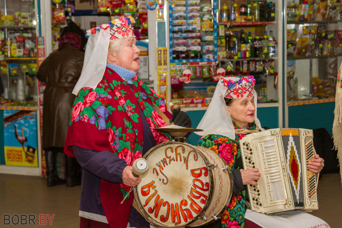 На автовокзале «Бобруйск» прошёл концерт творческих коллективов На автовокзале «Бобруйск» прошёл концерт творческих коллективов