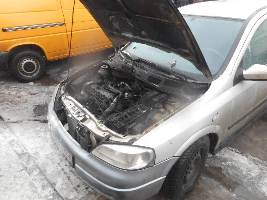 19 февраля 2017 года поступило сообщение о загорании автомобиля припаркованного по улице Социалистической в г. Бобруйске.