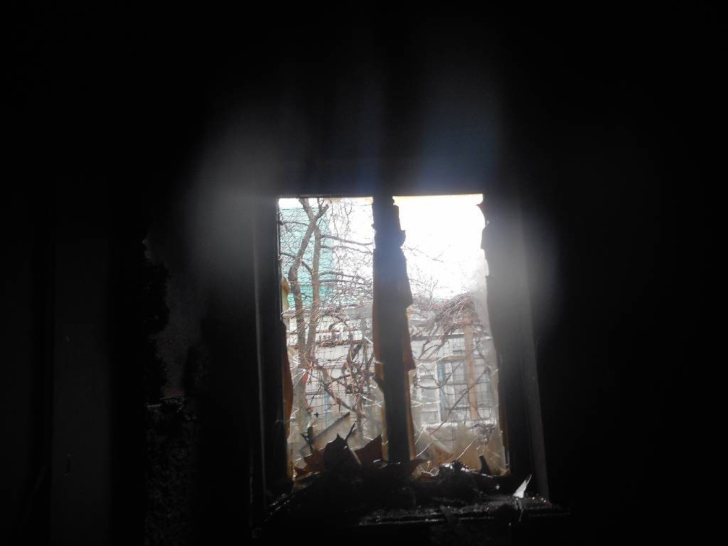 В субботу днем, 11 марта 2017 года поступило сообщение о пожаре в жиломдоме расположенном в г. Бобруйске по переулку Степному.