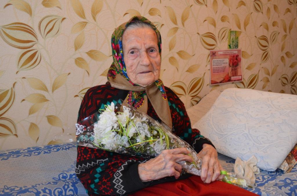 Новый паспорт получила 100-летняя жительница Бобруйска