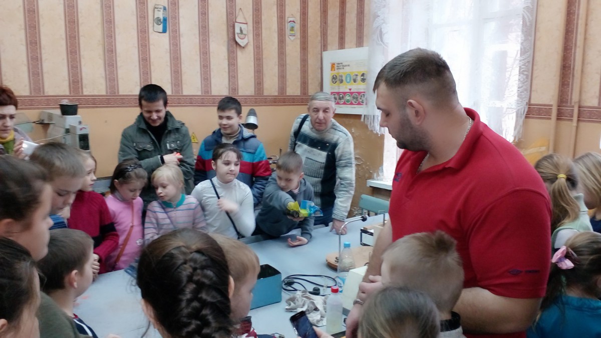 18 марта 2017 года в техническом отделе ГУО «Центр творчества детей и молодежи г. Бобруйска» состоялся день открытых дверей. 18 марта 2017 года в техническом отделе ГУО «Центр творчества детей и молодежи г. Бобруйска» состоялся день открытых дверей.