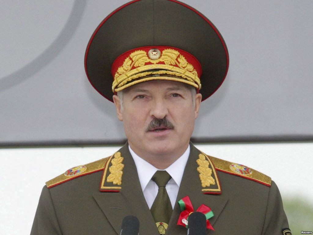 Лукашенко: Беларусь не собирается сворачивать военное сотрудничество с Россией из-за разногласий в других сферах Лукашенко: Беларусь не собирается сворачивать военное сотрудничество с Россией из-за разногласий в других сферах