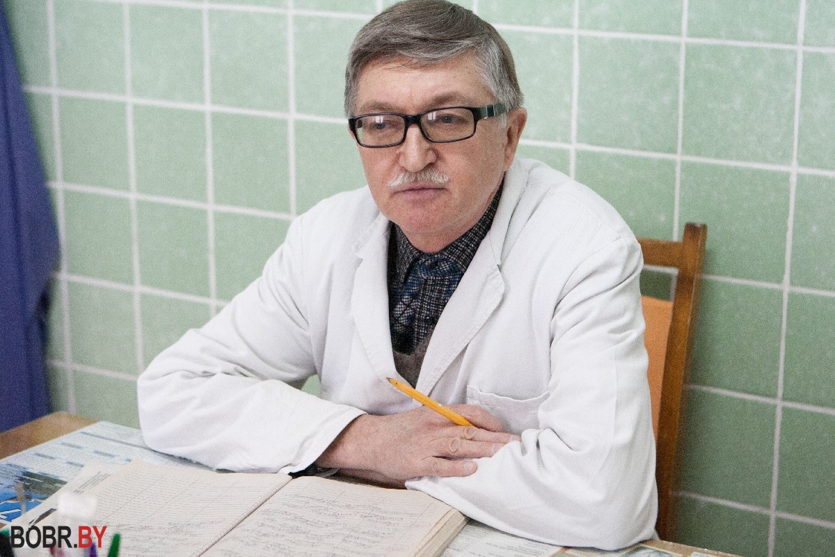 «…К нему на улице люди подходят и благодарят…» «…К нему на улице люди подходят и благодарят…»